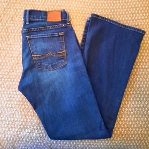Lucky Jeans (27x29)